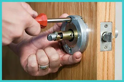 Advanced Locksmith Service Springfield, MA 413-300-1740 - 10-residential-lockouts