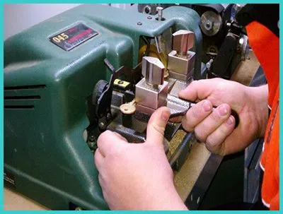 Advanced Locksmith Service Springfield, MA 413-300-1740 - 18-key-making